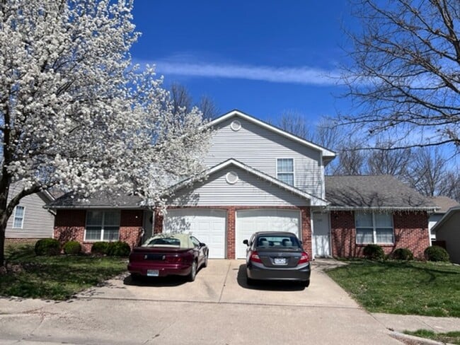Photo - 3569-3571 Prescott Dr Unit 3569
