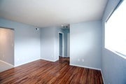 1BR,1BA,-530SF_Living Room