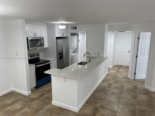 Building Photo - 10630 SW 157th Ct Unit 205