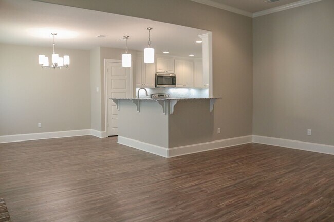 Photo - 5421 Meadow Ridge Dr