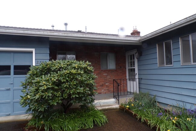 Photo - 2740 NW Stewart St
