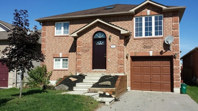 Photo - 40 Irene Dr Unit 3 bedroom Main Floor