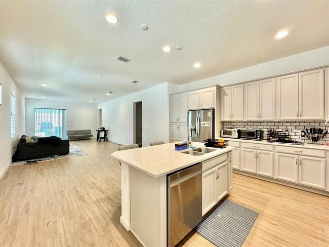 Photo - 827 Winterside Dr