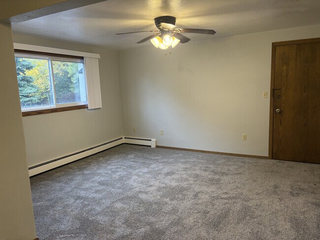 Photo - 910 S Phillips Ave