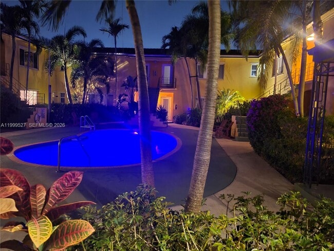 Photo - 729 NE 16th Ave Unidad 729C