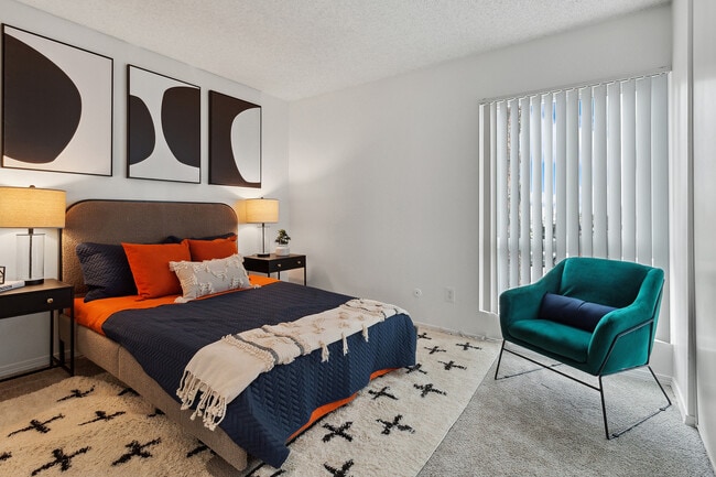 Photo - ReNew Serra Mesa