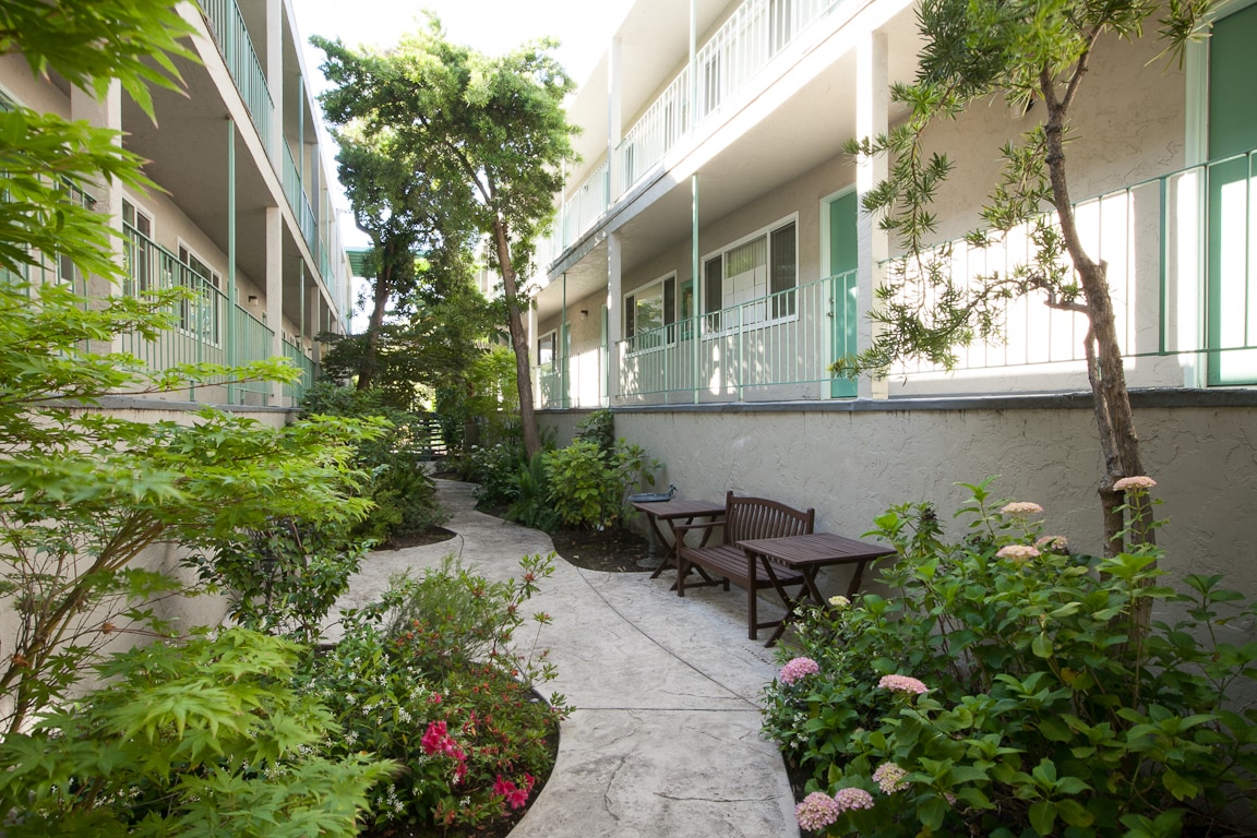Villa Alameda Apartments - Villa Alameda Apartments