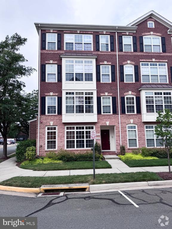 Building Photo - 19295 Harlow Square Rental
