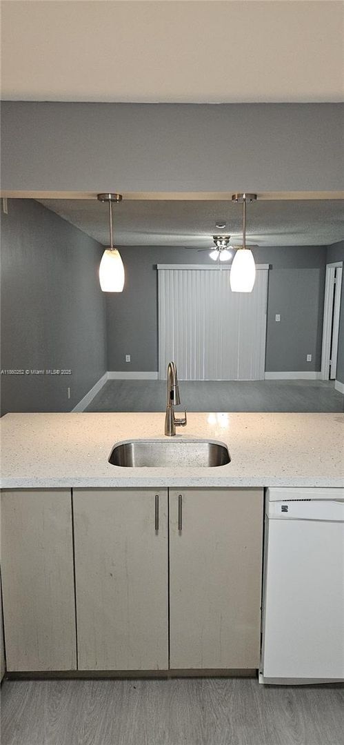 Photo - 862 NE 209th St