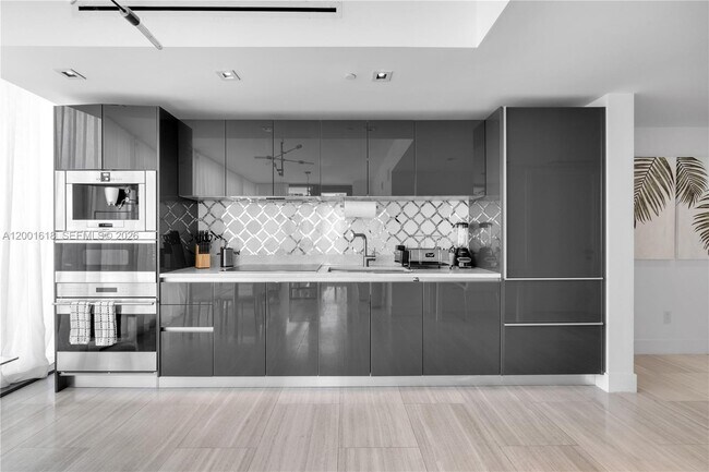 Photo - 1451 Brickell Ave Unidad 1004