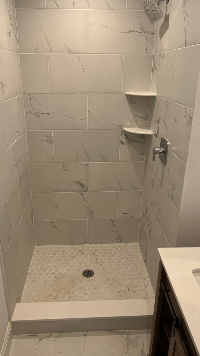 Photo - 305 Grovers Ave