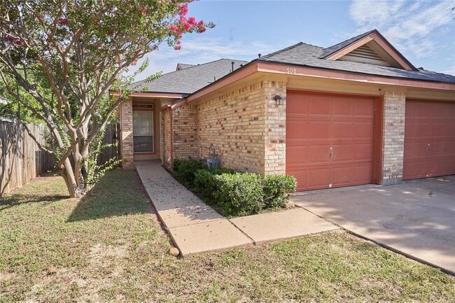 Photo - 508 Gregory Ct