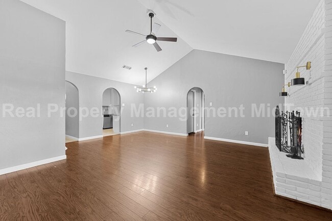 Photo - 2907 Ashbury Dr