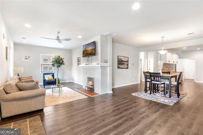 Photo - 1585 Archer St SW