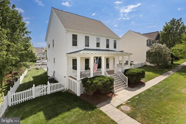 Photo - 42903 Redfield St