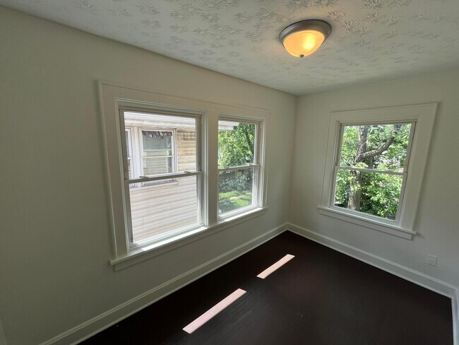 Photo - 920 E 17th Ave