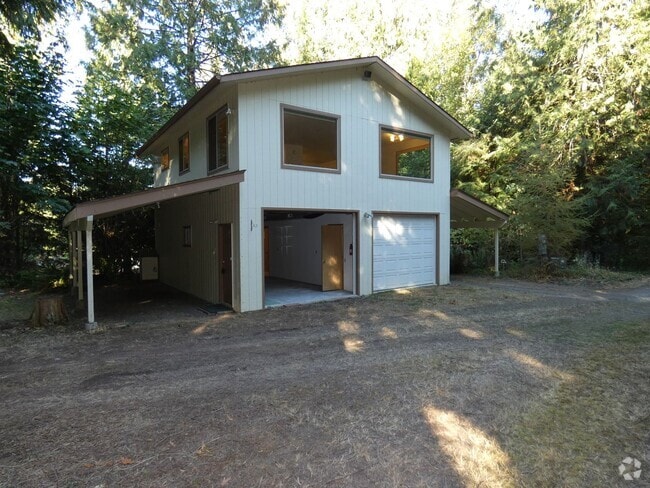 Building Photo - Spacious Studio Shop Rental