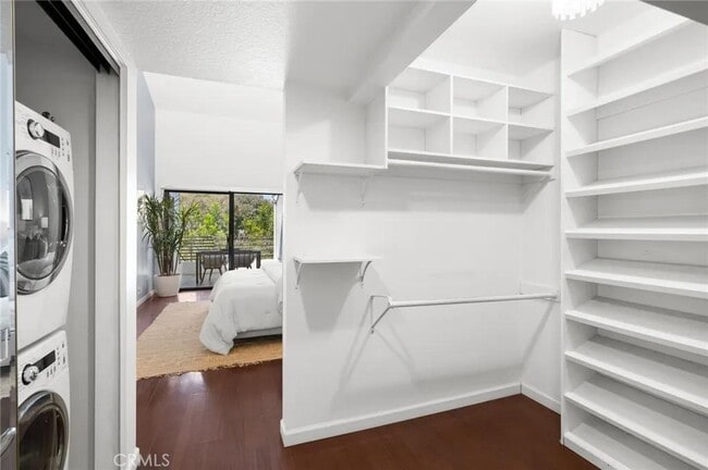 Photo - 230 Lille Ln Unit 304