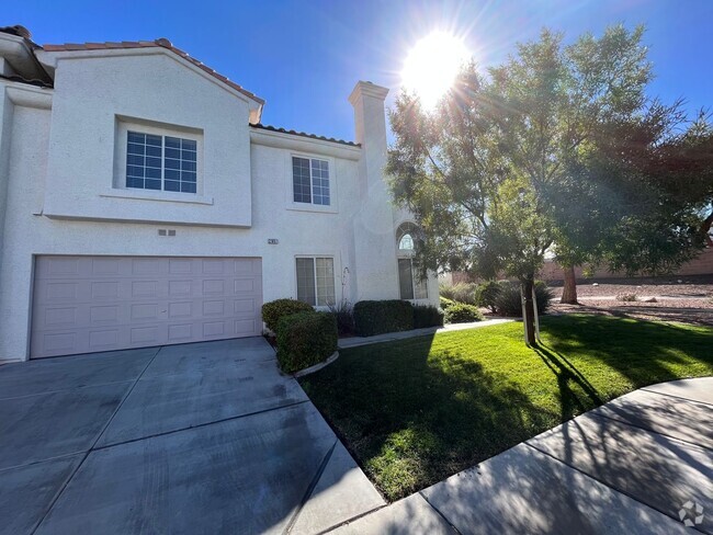 Building Photo - 3 Bed Townhome For Rent in Henderson!