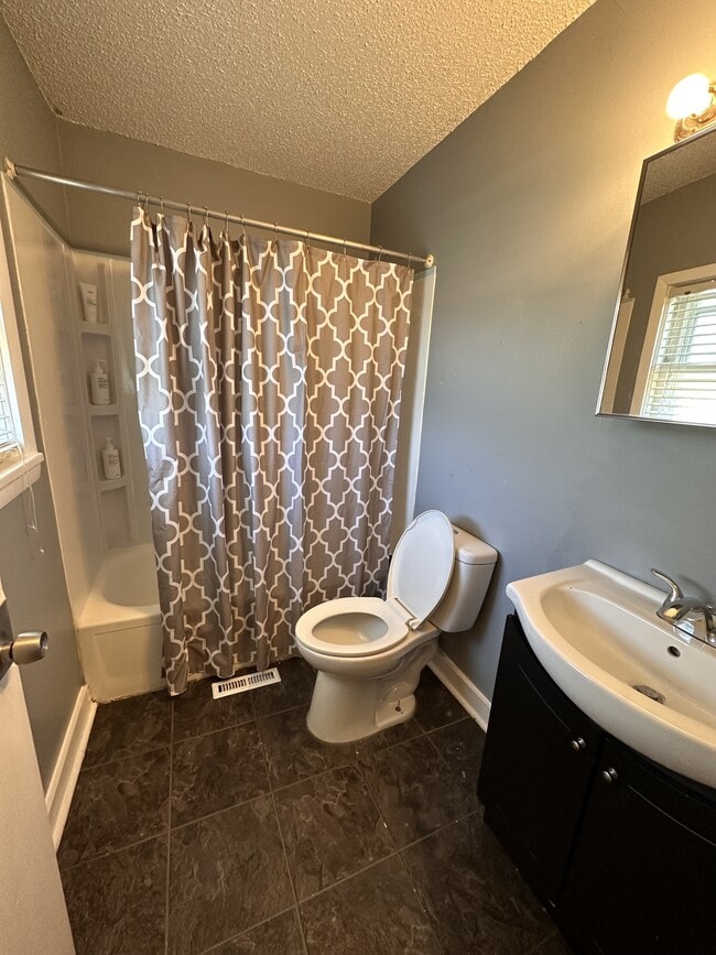 Photo - 330 Raymond St Unit 2W