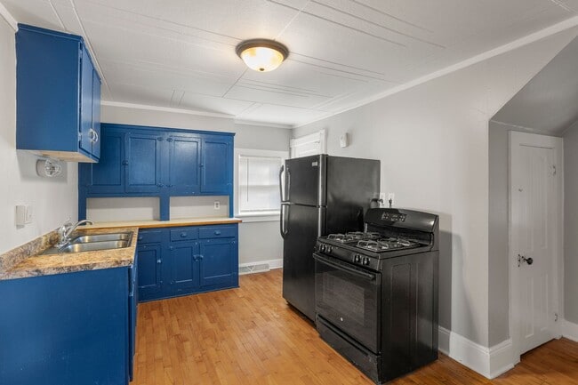 Photo - 617 W 8th Ave Unidad Lower