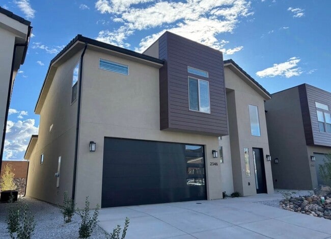Photo - 2346 E Luciano Ln
