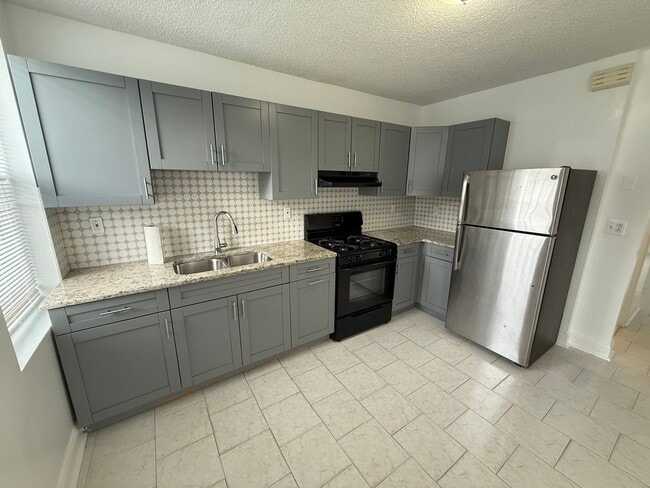 Photo - 1115 11th St Unit 1