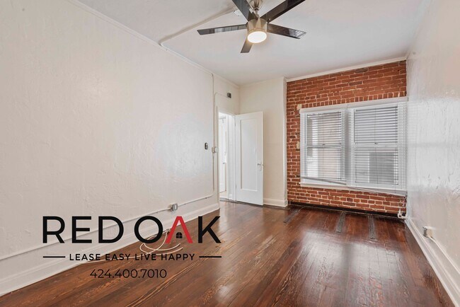 Photo - 854 S Oxford Ave Condo Unit 501