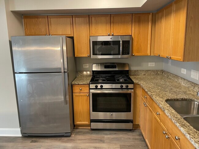 Photo - 655 Perrie Dr Unit 305