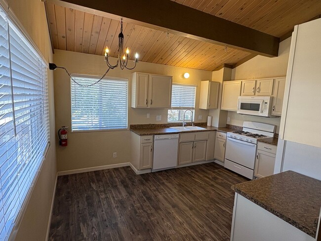 Photo - 3 bedroom, 1 & 1/4 baths on Arth House