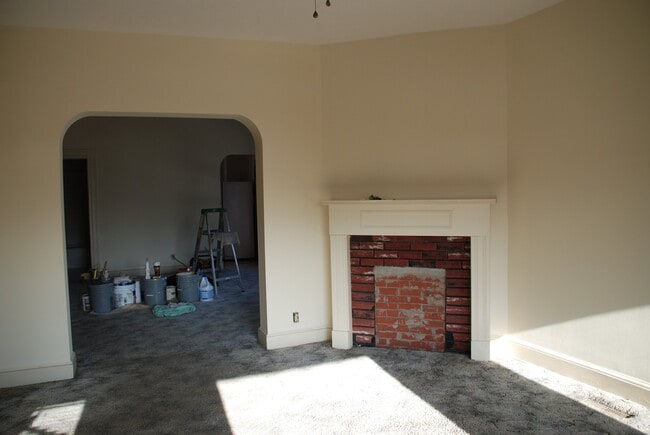 207 Scammel St Unit 2