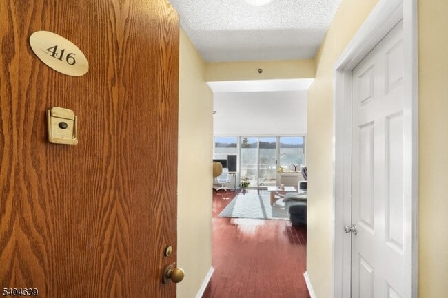 Photo - 300 Main St Unit 416