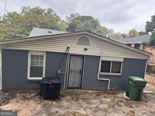 Photo - 194 Burbank Dr SW