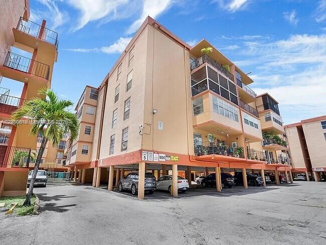 1850 W 56th St Unidad 2305