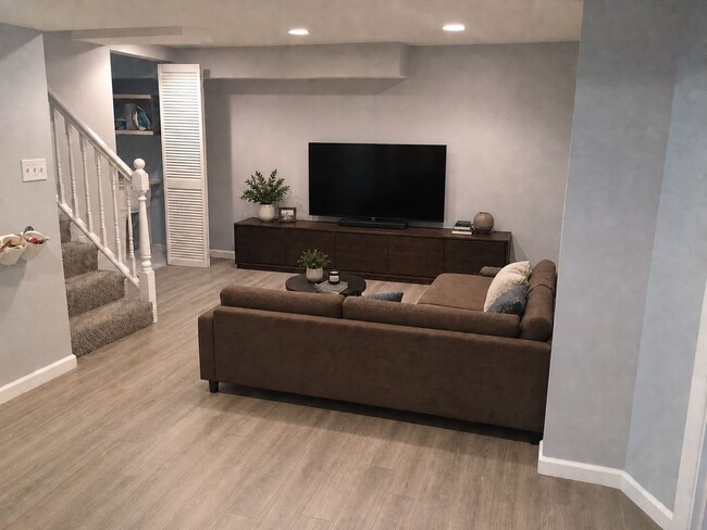 Photo - 9905 Edgehill Ln