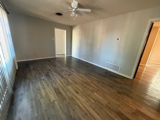 Photo - 2125 Cedar Crest Dr