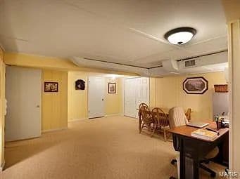 Photo - "Charming 3-Bedroom Retreat with 2 Full Baths in Prime Saint Louis Location - 1537 Sq Ft of Comfo...