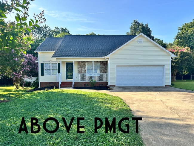 Building Photo - Beautifully renovated 3 bedroom home