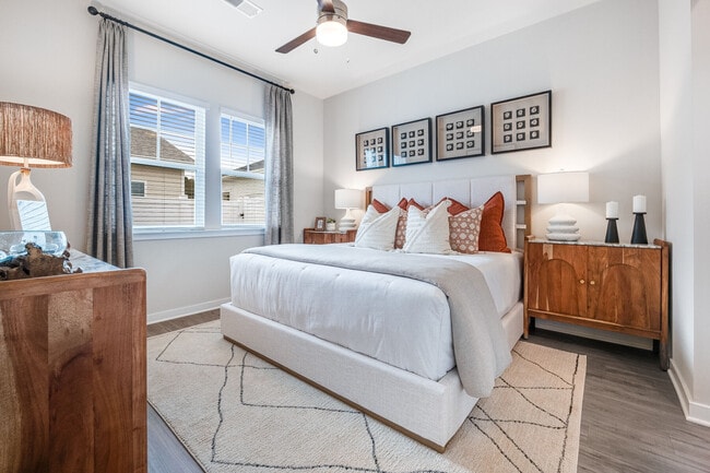 Yardly Mount Dora apartments — community photo