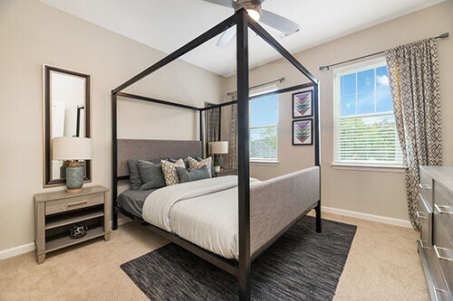 Photo - 372 Ash St NE