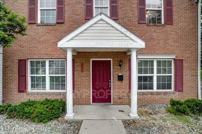 Photo - 1123 N Byrne Rd