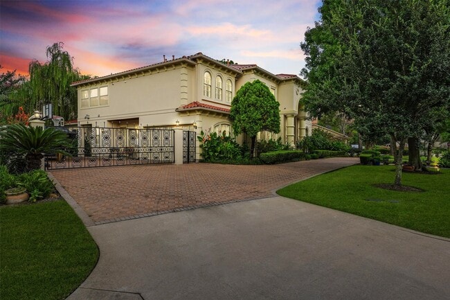 Photo - 1119 River Glyn Dr