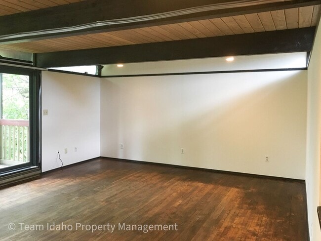 Photo - Taylor Ave Tri-Plex Unit 321