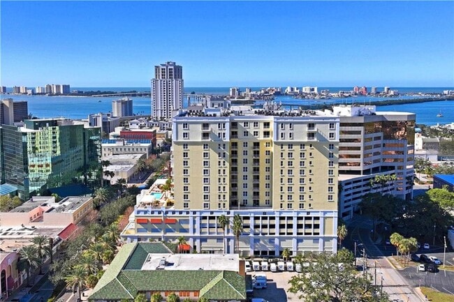 Building Photo - 628 Cleveland St Unit 1310