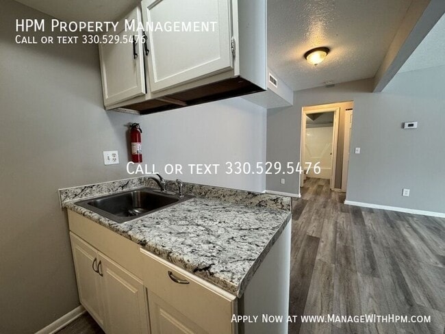 Photo - 4233 Middlebranch Ave NE Unit 4