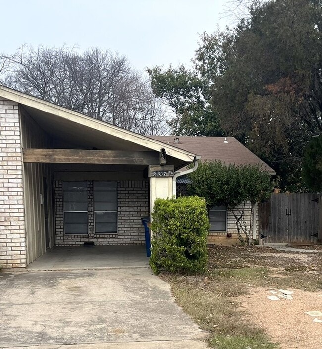 Building Photo - McGilvray Properties2 (5302 Indio Cir) Unit A