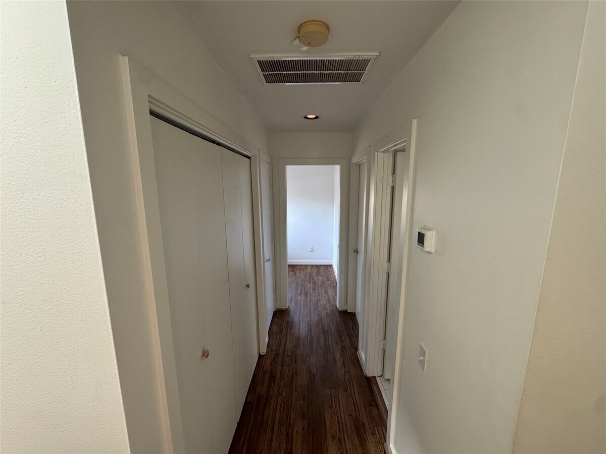 Photo - 2605 Calumet St Unit 24