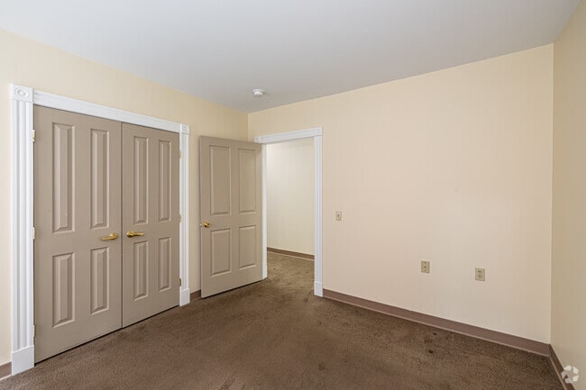 2BR, 1BA - Bedroom
