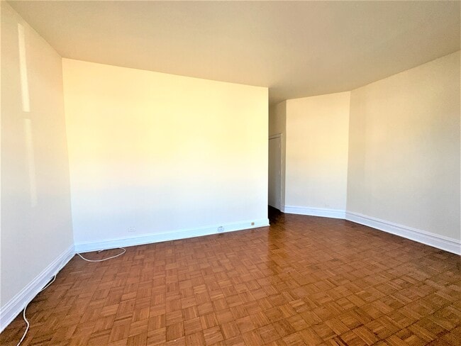 Photo - 3606 N Racine Ave Unit 1