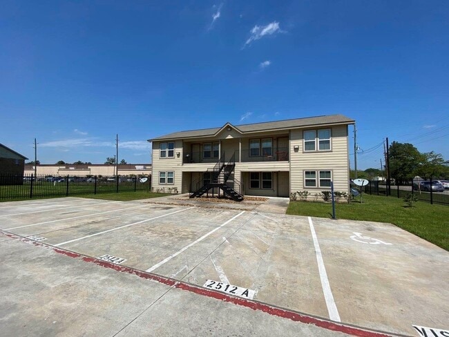 Photo - 2512 S Houston Ave Unidad D